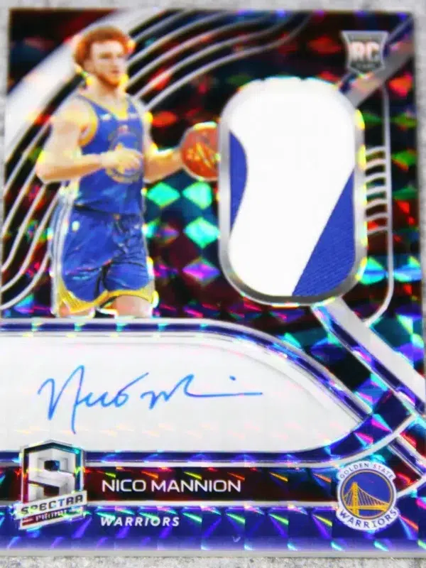 2020-21 Nico Mannion #216 Panini Spectra Interstaller Rookie Jersey Autographs RPA SN#35 - front