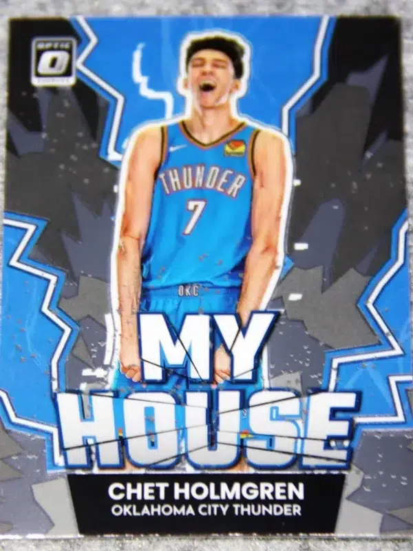 2022-23 Chet Holmgren #8 Panini Donruss Optic My House RC - front