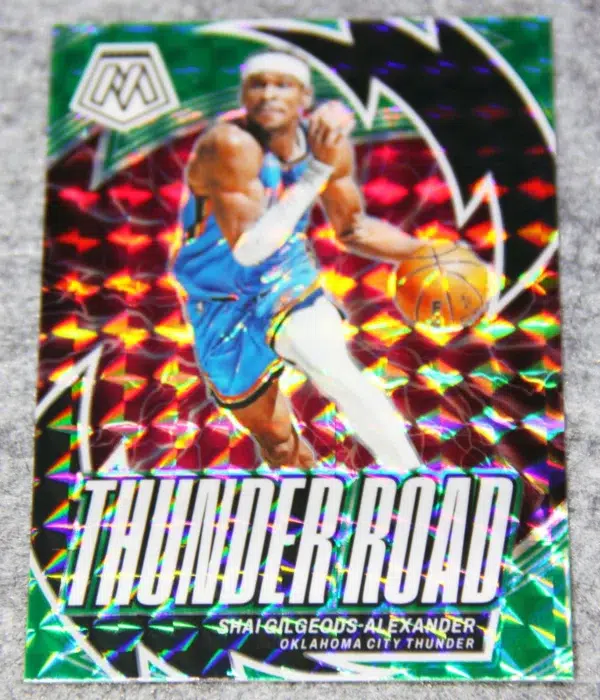 2023-24 Shai Gilgeous-Alexander #4 Panini Mosaic Green Prizm Thunder Road - front