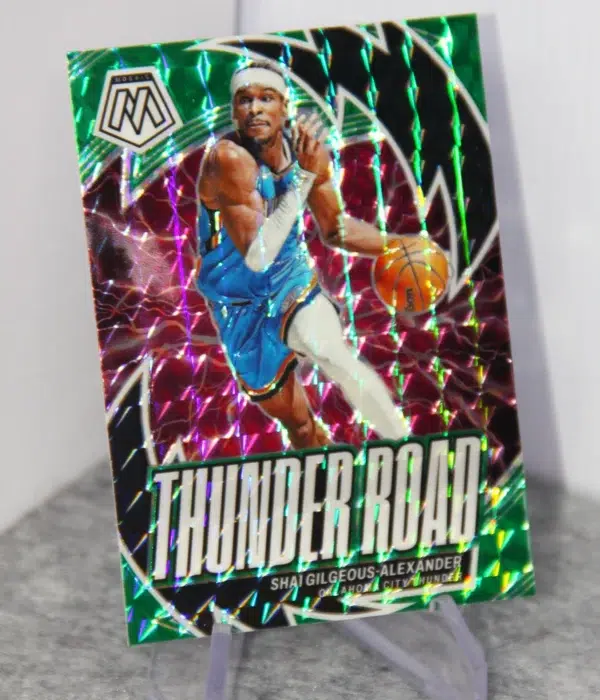 2023-24 Shai Gilgeous-Alexander #4 Panini Mosaic Green Prizm Thunder Road - stand