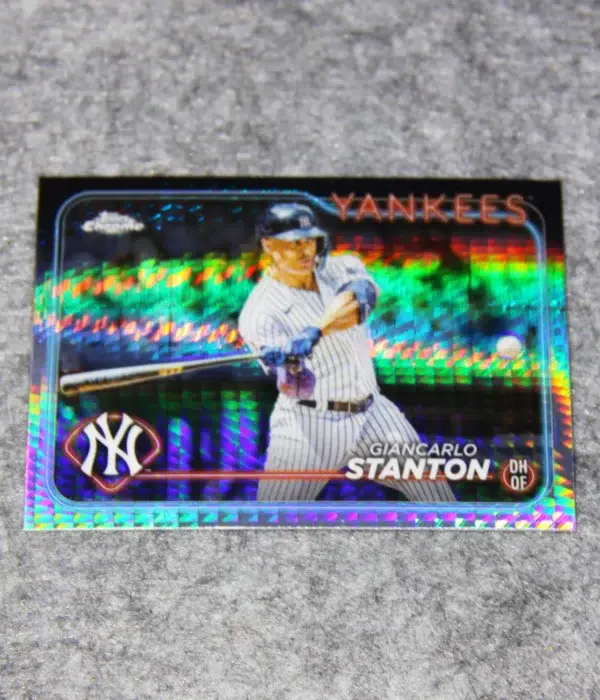 2024 Giancarlo Stanton #275 Topps Chrome Prism Refractor - front