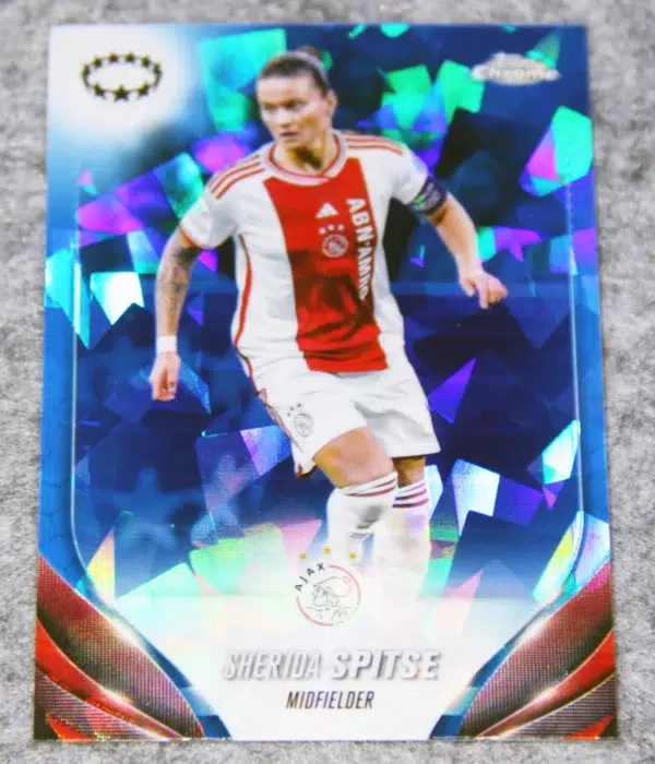 2024 Sherida Spitse #38 Topps Chrome Sapphire UEFA Women's Champions League - front