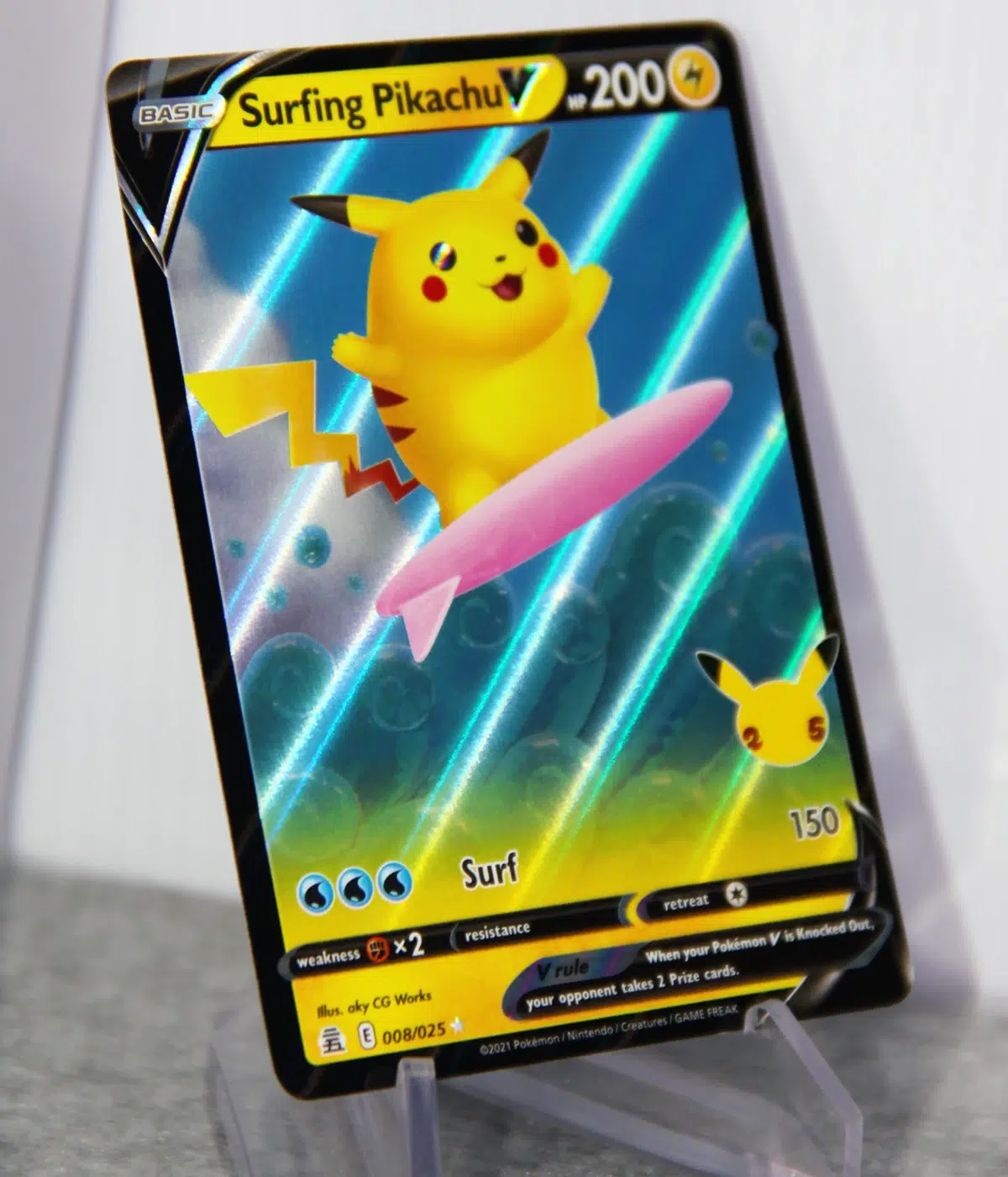 2021 Surfing Pikachu V 008/025 Pokemon Celebrations Ultra Rare Holo