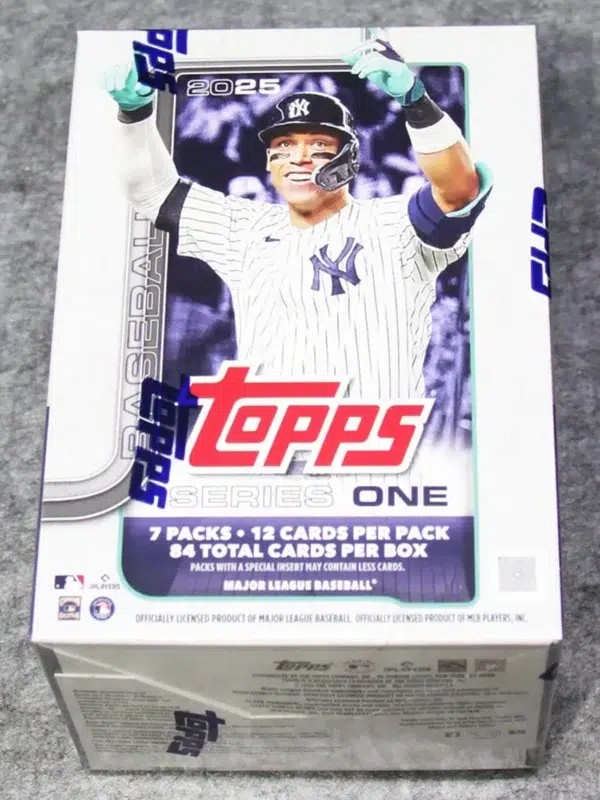 2025 Topps Series 1 Baseball MLB Value Box - front