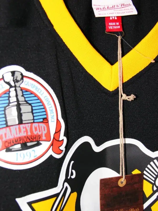 Mario Lemieux #66 Pittsburgh Penguins 1991-92 Stanley Cup Mitchell & Ness Throwback NHL Hockey Jersey - M - closeup