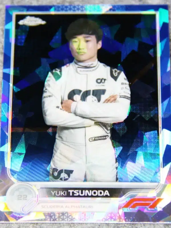 2022 Yuki Tsunoda #61 Topps F1 Chrome Sapphire Edition