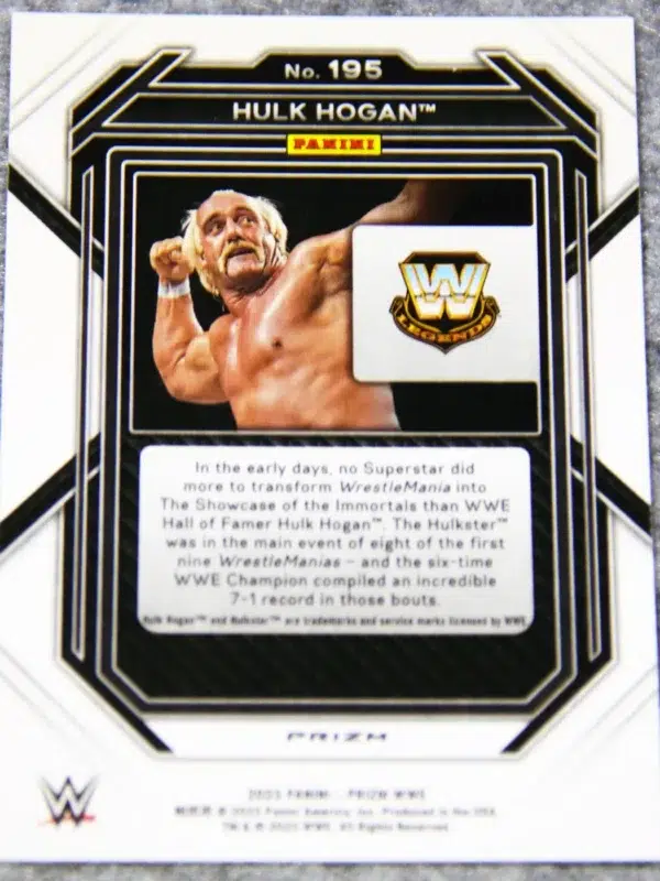 2023 Hulk Hogan #195 Panini Prizm WWE Legends Green Prizm SP