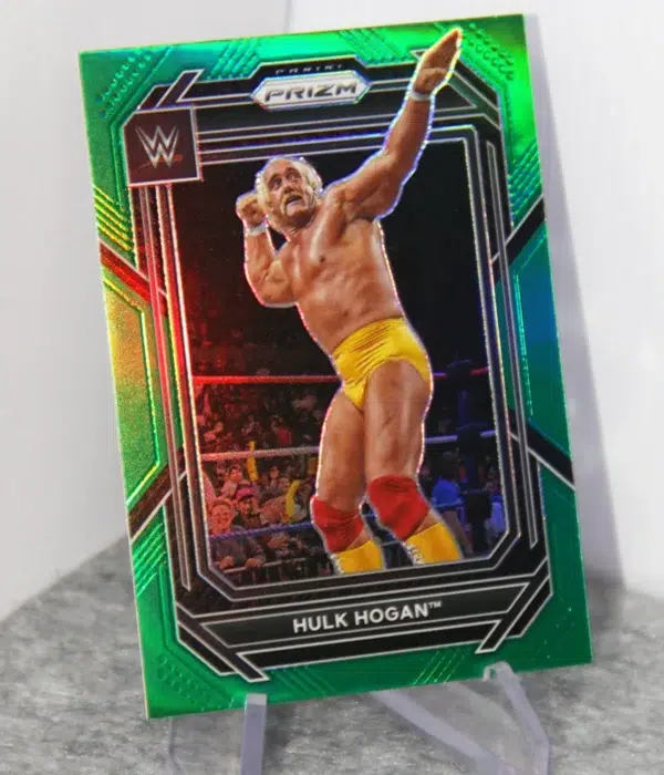 2023 Hulk Hogan #195 Panini Prizm WWE Legends Green Prizm SP