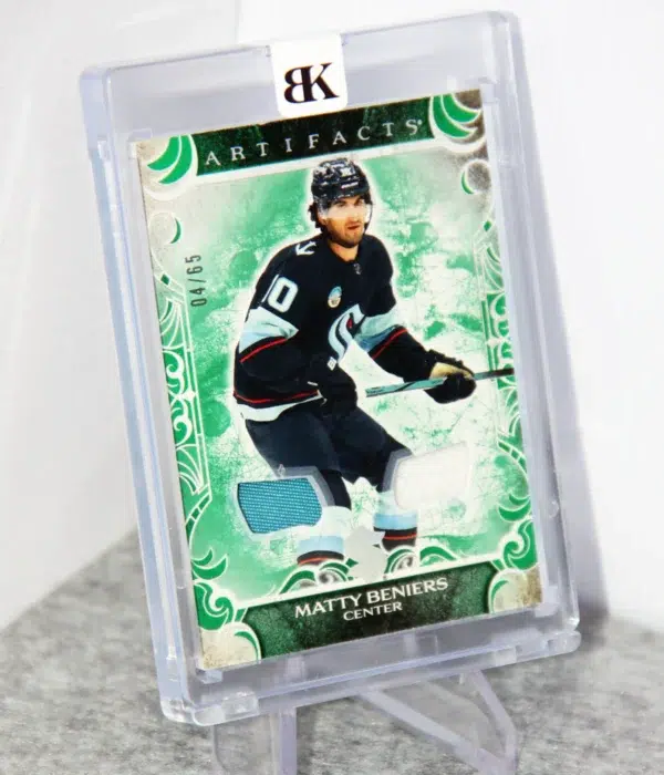 2024-25 Matty Beniers #22 Upper Deck Artifacts Emerald Materials Dual Patch /65