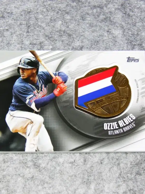 2020 Ozzie Albies #GGM-OA Topps Series One Global Game Medallions