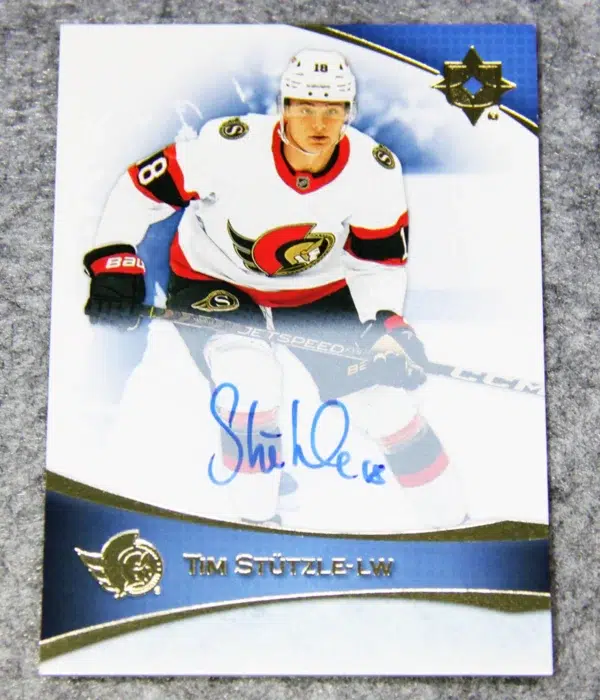 2022-23 Tim Stutzle #42 Upper Deck Ultimate Collection Hockey Auto