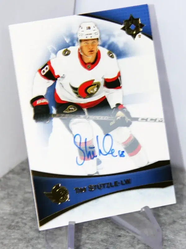 2022-23 Tim Stutzle #42 Upper Deck Ultimate Collection Hockey Auto
