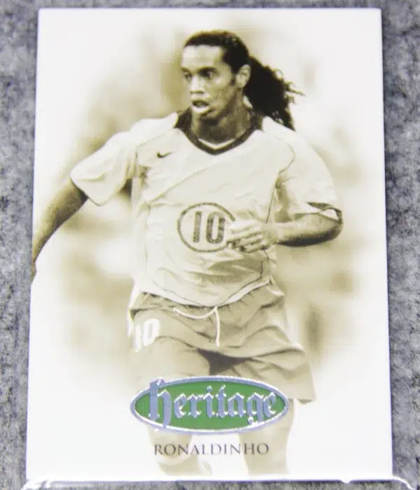 2021 Ronaldinho #HG114 Futera Unique World Football Heritage Silver /21