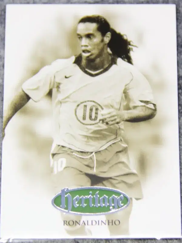 2021 Ronaldinho #HG114 Futera Unique World Football Heritage Silver /21