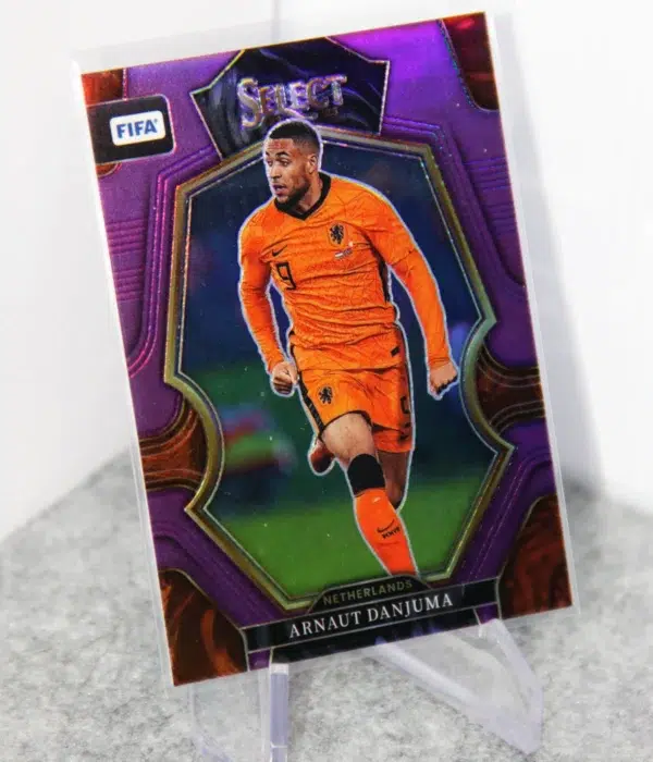 2022-23 Arnaut Danjuma #155 Panini Select FIFA Mezzanine Purple Prizm /75