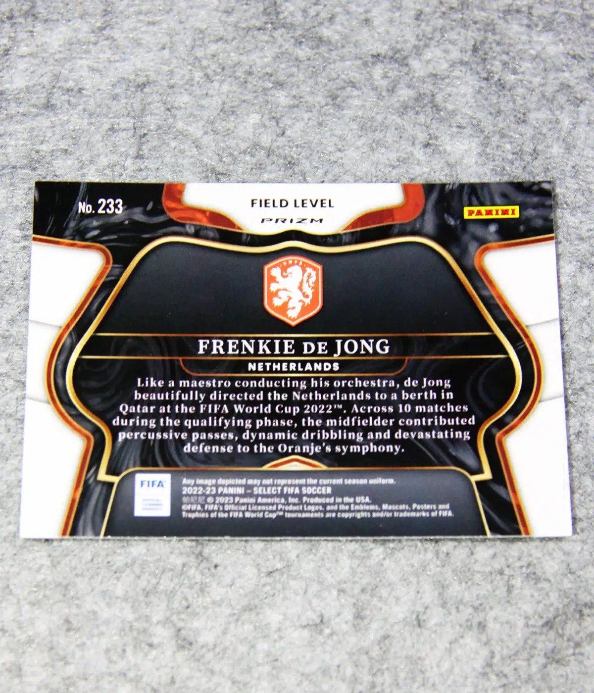 2022-23 Frenkie de Jong #233 Panini Select FIFA Soccer Field Level Red Prizm