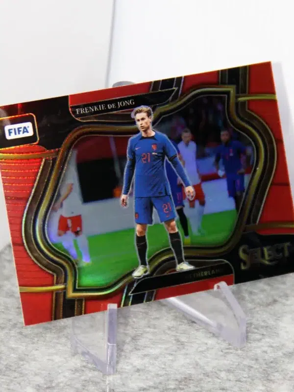 2022-23 Frenkie de Jong #233 Panini Select FIFA Soccer Field Level Red Prizm