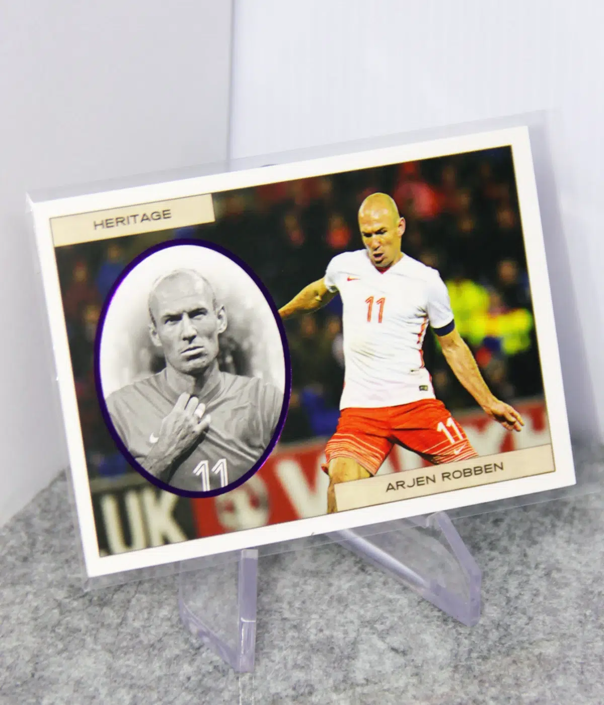 2023 Arjan Robben - Xavi Simons #HG056 Futera Unique Football Heritage Purple /29 Error Card