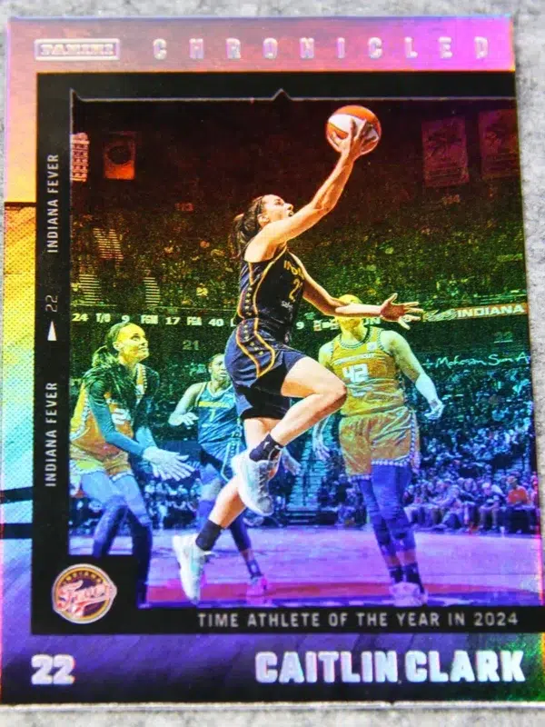 2025 Caitlin Clark #18 Panini WNBA Chronicled AotY 2024 Holo Foil
