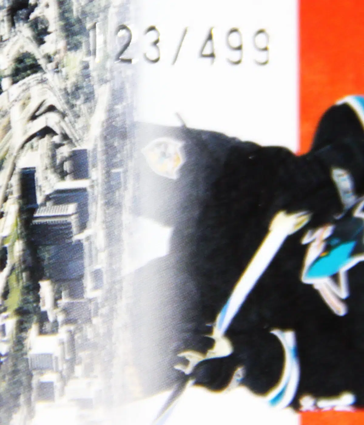 2010 11 Joe Thornton #70 Pinnacle City Lights of 499 - detail