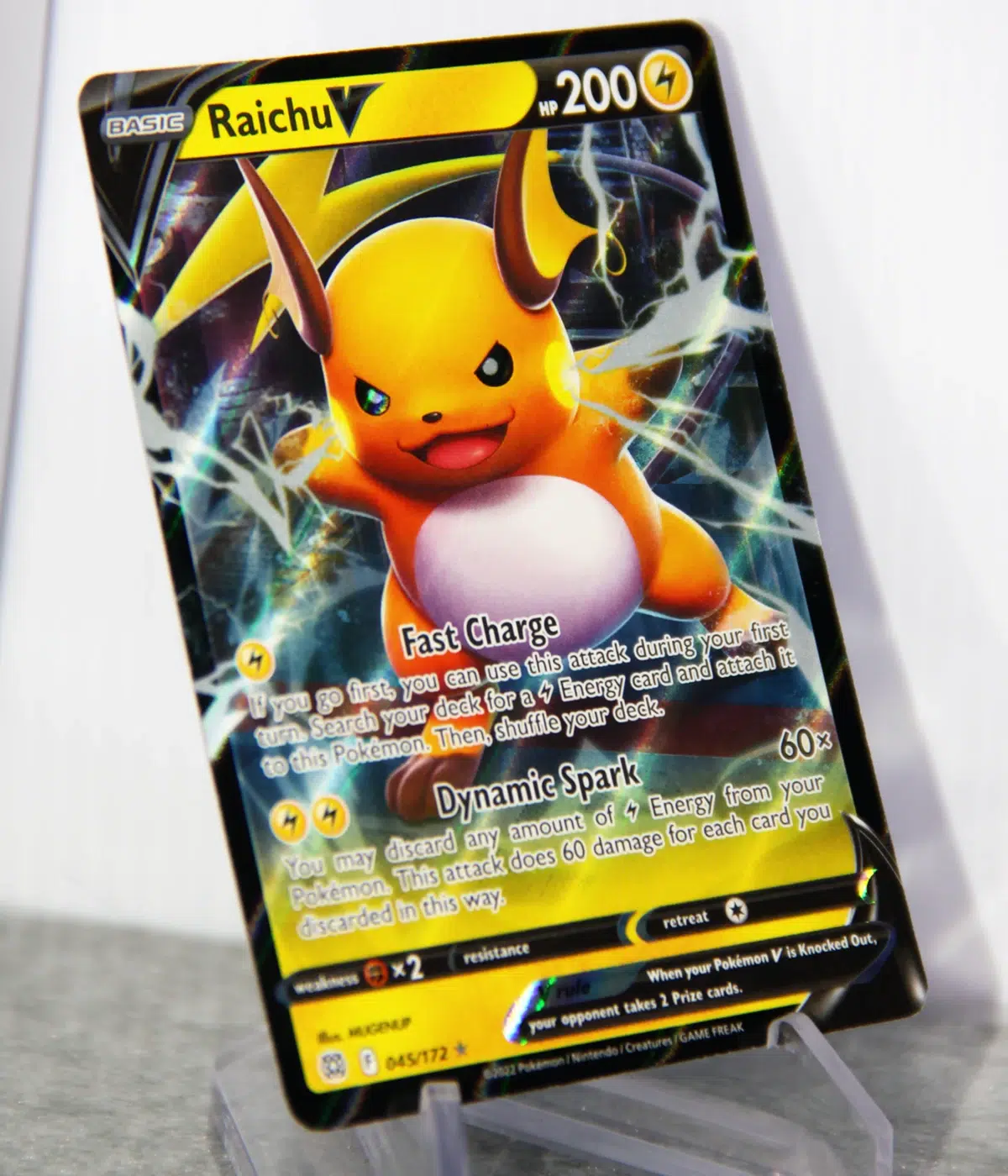 2022 Raichu V #045 172 Pokemon Brilliant Stars Ultra Rare Holo - stand