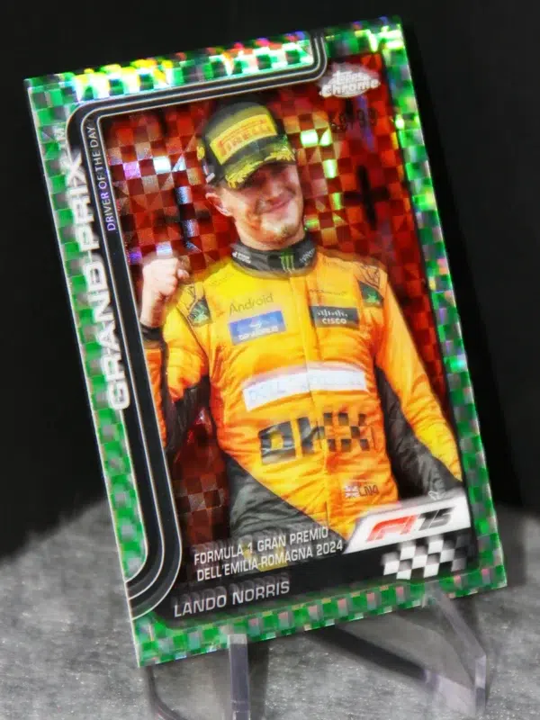 2025 Lando Norris #128 Topps Chrome Formula 1 Grand Prix Driver of the Day Green Checker Flag Refractor of 99 - stand