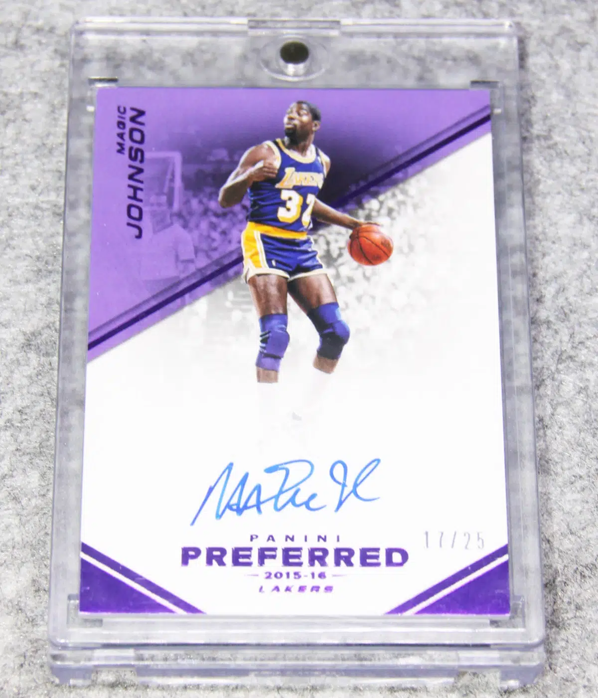 2015 16 Magic Johnson #143 Panini Preferred Autograph of 25 - front