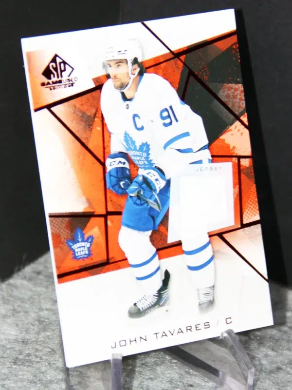 2021 22 John Tavares #82 Upper Deck SP Game Used Red Jersey - stand