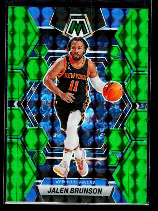 2022 23 Jalen Brunson #95 Panini Mosaic Green Mosaic Prizm - front