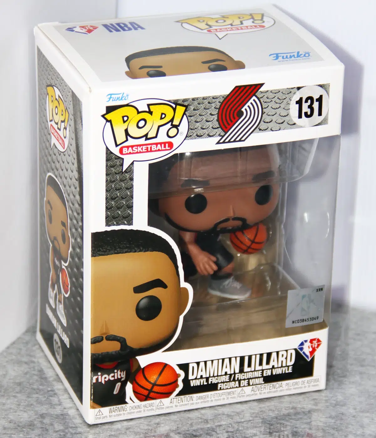 Funko POP! Damian Lillard #131 NBA Basketball City Edition Portland Trail Blazers - stand